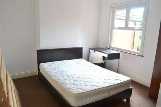  Image of 7 bedroom Terraced house for sale in Earlsdon Avenue North Coventry CV5 at Earlsdon Coventry Earlsdon, CV5 6GA