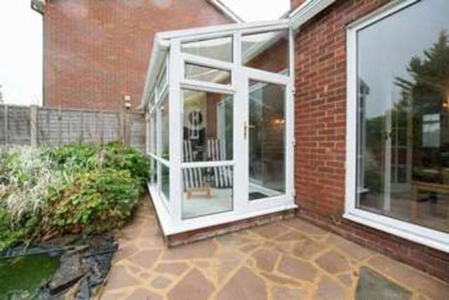  Image of 3 bedroom Detached house for sale in Earlswood Close Aylesbury HP21 at Earlswood Close  Aylesbury, HP21 7PG