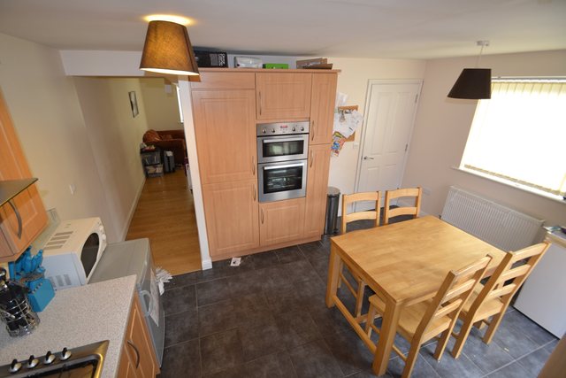  Image of 4 bedroom Detached house to rent in East Dock Road Newport NP20 at Newport  Newport, NP20 2FR
