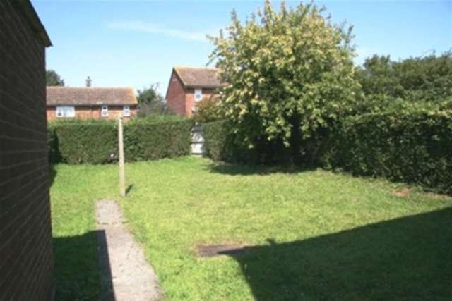  Image of 2 bedroom Detached house to rent in East Hawthorn Road Ambrosden Bicester OX25 at Bicester, OX25 2SL