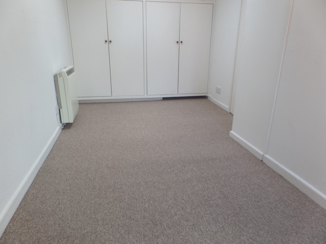 Image of 2 bedroom Flat to rent in East Street Chichester PO19 at 46 East Street  Chichester, PO19 1HX