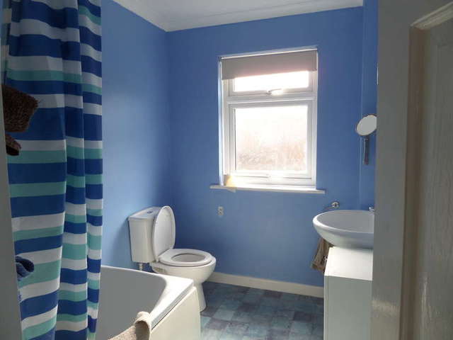  Image of 2 bedroom Terraced house to rent in Eastcott Hill Swindon SN1 at Swindon Swindon, SN1 3JF