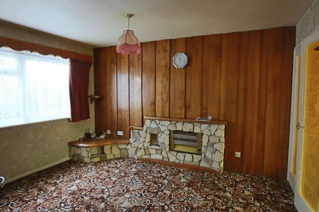  Image of 3 bedroom Detached house for sale in Edendale Lowestoft NR32 at Edendale Oulton Broad Lowestoft, NR32 3JZ