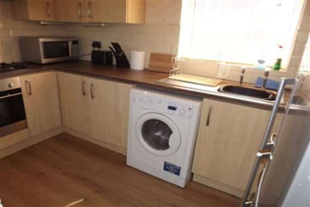  Image of 2 bedroom Flat to rent in Eglesfield Road South Shields NE33 at South Shields, NE33 5PU