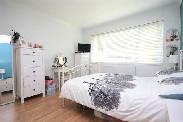  Image of 2 bedroom Flat for sale in Egmont Road Sutton SM2 at Sutton Surrey Sutton, SM2 5JR