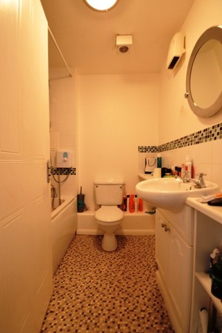  Image of 1 bedroom Flat to rent in Elbe Street Edinburgh EH6 at Leith Edinburgh Edinburgh, EH6 7HL