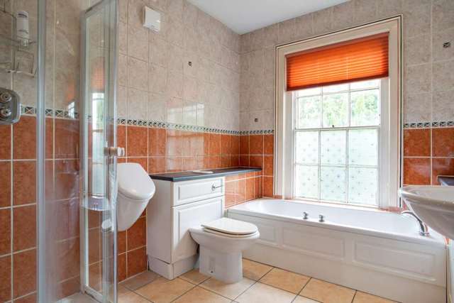  Image of 3 bedroom Semi-Detached house for sale in Eldon Square Reading RG1 at Eldon Square  Reading, RG1 4DP