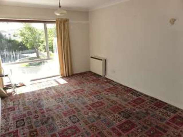  Image of 2 bedroom Flat for sale in Elm Court Truro TR1 at Elm Court  Truro, TR1 1DN