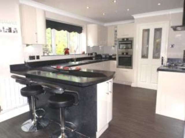  Image of 4 bedroom Detached house for sale in Elm Drive Holmes Chapel Crewe CW4 at Holmes Chapel Crewe Holmes Chapel, CW4 7QA