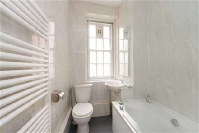  Image of 3 bedroom Flat to rent in Elm Tree Road London NW8 at St John