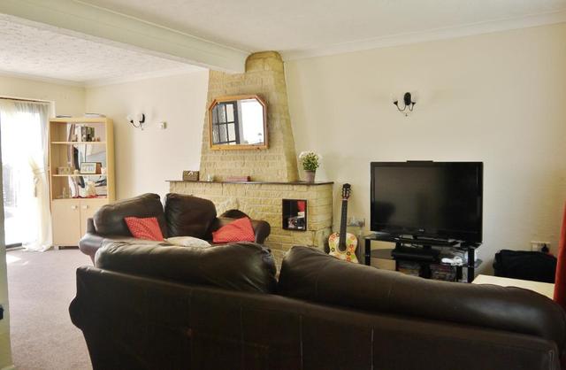  Image of 3 bedroom Detached house for sale in Elmore Swindon SN3 at Swindon, SN3 3TN