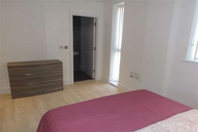 Image of 2 bedroom Flat to rent in Empire Way Cardiff CF11 at Cardiff, CF11 0JW