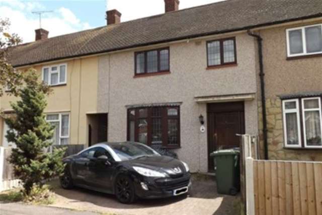  Image of 3 bedroom Detached house to rent in Ernan Close South Ockendon RM15 at South Ockendon, RM15 5EN