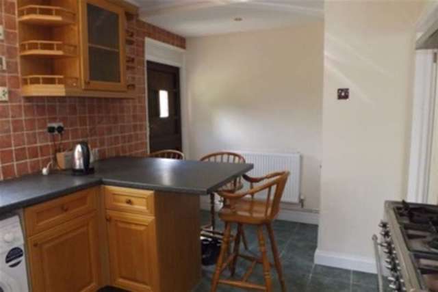 Image of 3 bedroom Detached house to rent in Ernan Close South Ockendon RM15 at South Ockendon, RM15 5EN