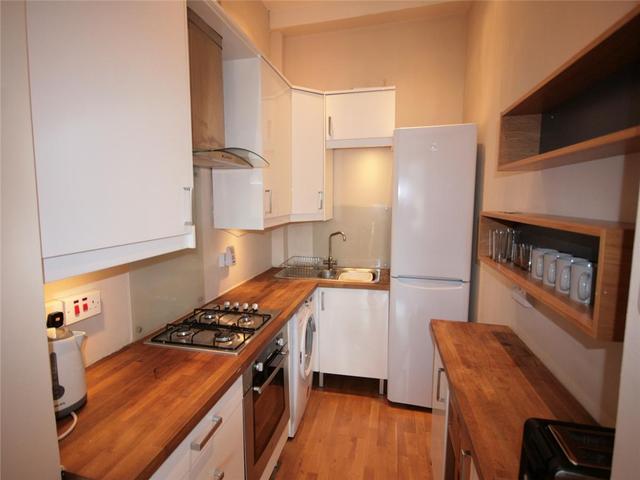  Image of 2 bedroom Flat to rent in Eskdale Street Glasgow G42 at Crosshill Glasgow Glasgow, G42 8UD