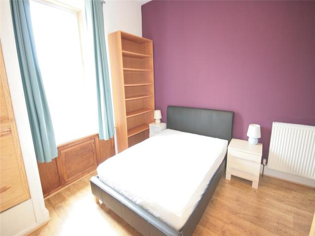  Image of 2 bedroom Flat to rent in Eskdale Street Glasgow G42 at Crosshill Glasgow Glasgow, G42 8UD