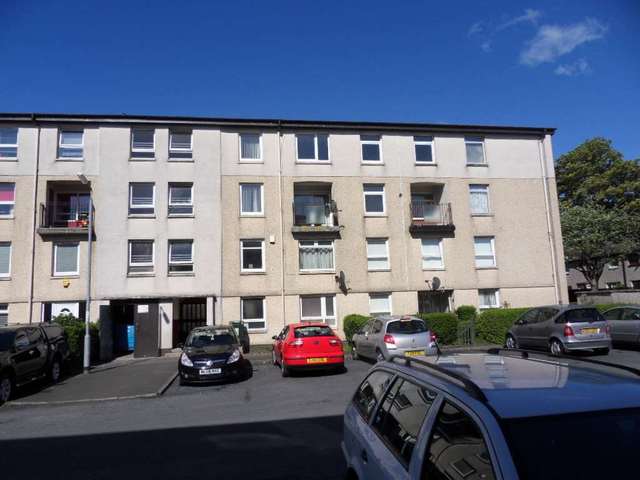  Image of 3 bedroom Maisonette to rent in Ettrick Terrace Johnstone PA5 at Ettrick Terrace Corseford Johnstone, PA5 0NS