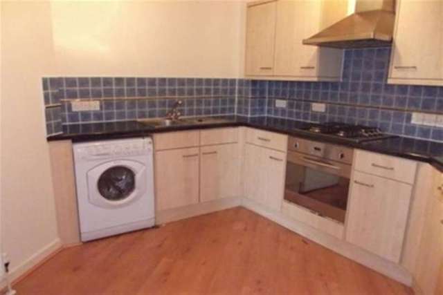  Image of 1 bedroom Flat to rent in Powhay Mills Tudor Street Exeter EX4 at Exeter, EX4 3BT