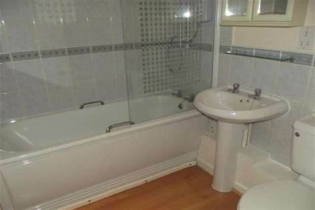 Image of 1 bedroom Flat to rent in Powhay Mills Tudor Street Exeter EX4 at Exeter, EX4 3BT