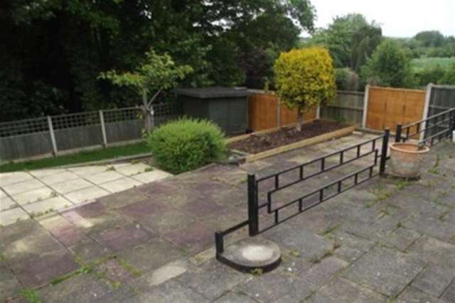  Image of 4 bedroom Detached house to rent in Fabis Drive Nottingham NG11 at Nottingham, NG11 8NZ