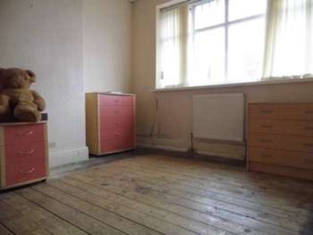  Image of 3 bedroom Terraced house for sale in Fairfield Drive Ashton-on-Ribble Preston PR2 at Preston Lancashire Preston, PR2 1JJ