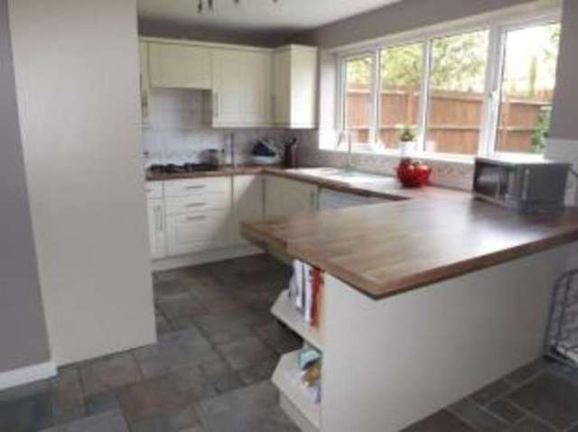  Image of 4 bedroom Detached house for sale in Sovereign Crescent Fareham PO14 at Fareham Hampshire Titchfield, PO14 4LU