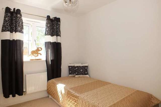  Image of 2 bedroom Semi-Detached house for sale in Walker Drive Faringdon SN7 at Faringdon Oxfordshire, SN7 7FY
