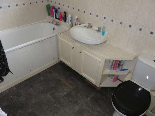  Image of 3 bedroom Town House for sale in Farmhouse Way Willenhall WV12 at Willenhall, WV12 4AJ
