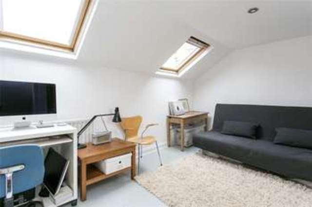  Image of 3 bedroom Terraced house for sale in Fassett Square London E8 at Hackney London Hackney, E8 1DQ