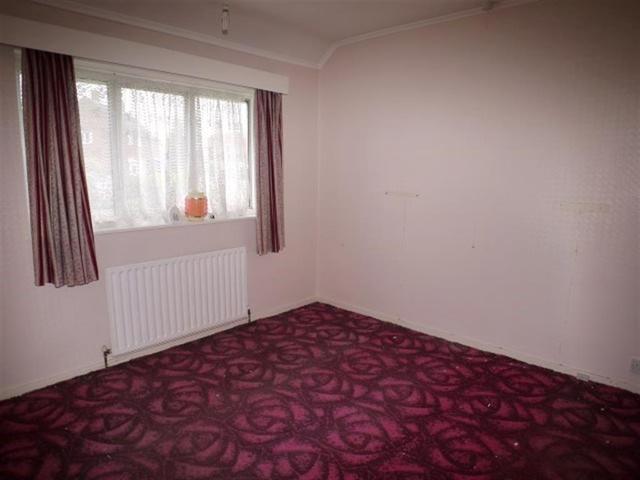  Image of 3 bedroom Semi-Detached house for sale in Fernbank Drive Leeds LS13 at Bramley  Farsley, LS13 1BZ