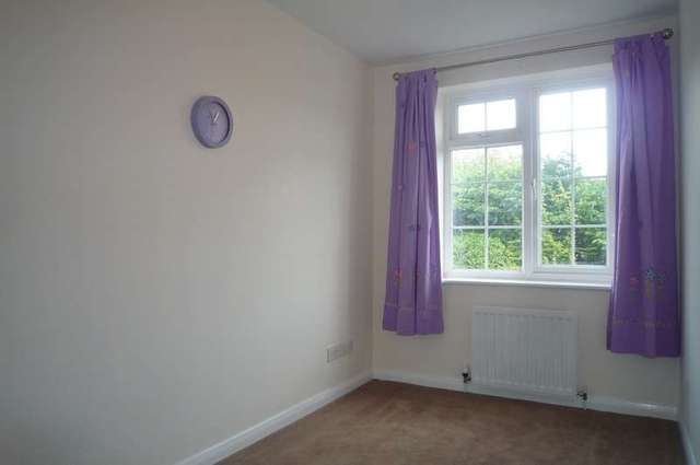  Image of 3 bedroom Detached house to rent in Ferndown Close Sutton SM2 at Sutton, SM2 5TG