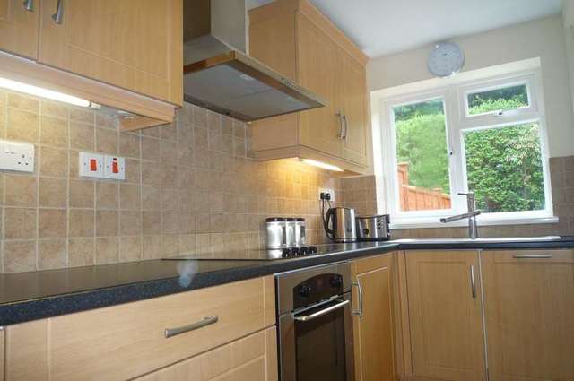  Image of 3 bedroom Detached house to rent in Ferndown Close Sutton SM2 at Sutton, SM2 5TG