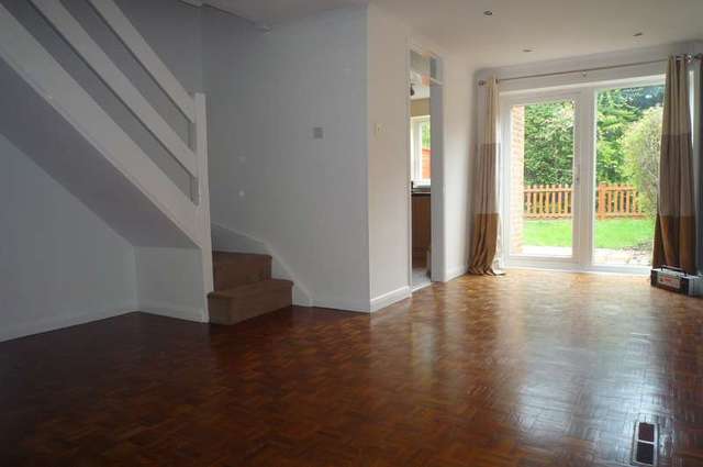  Image of 3 bedroom Detached house to rent in Ferndown Close Sutton SM2 at Sutton, SM2 5TG