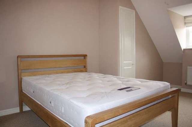  Image of 1 bedroom Detached house to rent in Finbracks Stevenage SG1 at Stevenage  Stevenage, SG1 6HB