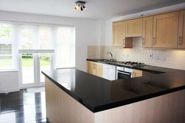  Image of 1 bedroom Detached house to rent in Finbracks Stevenage SG1 at Stevenage  Stevenage, SG1 6HB