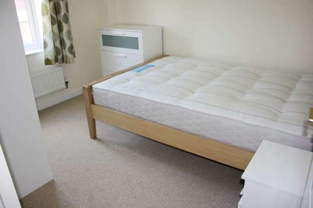  Image of 1 bedroom Detached house to rent in Finbracks Stevenage SG1 at Stevenage Herts England, SG1 6HB