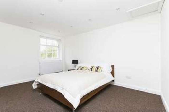  Image of 4 bedroom Flat to rent in Finchley Road London NW8 at Finchley Road  London, NW8 6EB