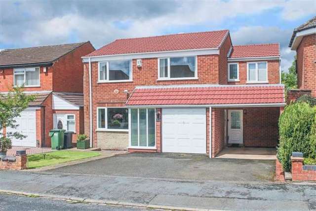  Image of 4 bedroom Detached house for sale in Firs Close Marlbrook Bromsgrove B60 at Firs Close  Marlbrook, B60 1DR
