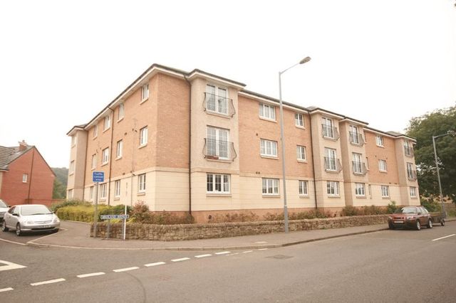 Image of 2 bedroom Flat to rent in Birdland Avenue Bo