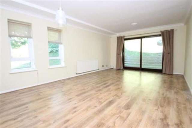  Image of 2 bedroom Flat to rent in Forest Close Chislehurst BR7 at Chislehurst, BR7 5QS