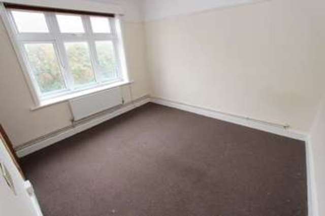  Image of 4 bedroom Flat to rent in Devonshire Road Southampton SO15 at Devonshire Road Polygon Southampton, SO15 2GR