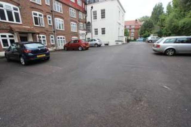  Image of 4 bedroom Flat to rent in Devonshire Road Southampton SO15 at Devonshire Road Polygon Southampton, SO15 2GR