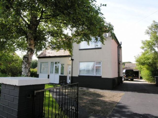  Image of 3 bedroom Detached house for sale in Hackensall Road Knott End-on-Sea Poulton-Le-Fylde FY6 at Hackensall Road Knott End-On-Sea Knott End On Sea, FY6 0AY