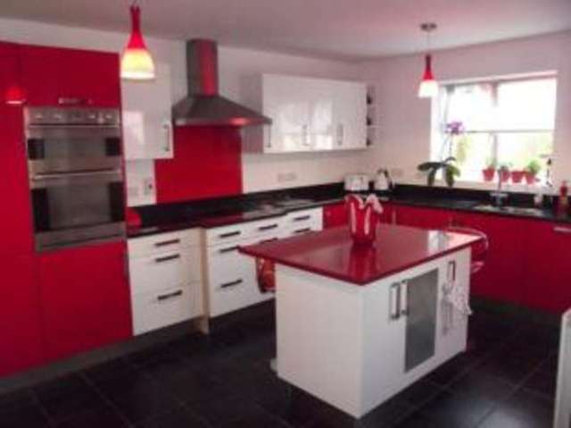  Image of 6 bedroom Detached house for sale in Foxfield Broughton Milton Keynes MK10 at Broughton Milton Keynes Milton Keynes Village, MK10 7BP