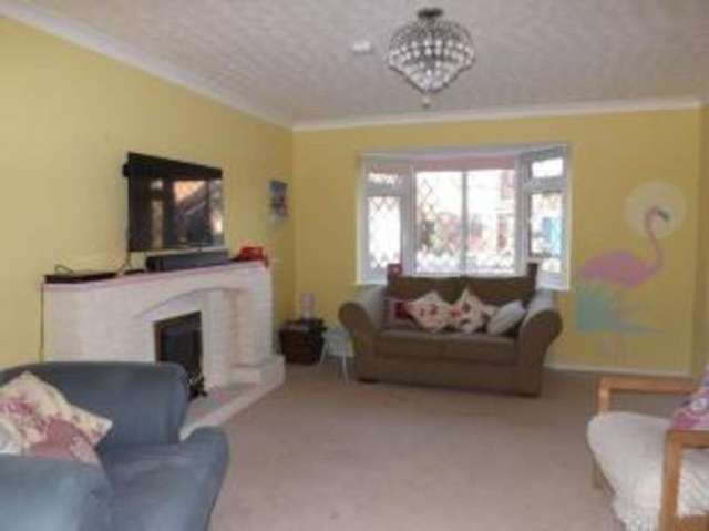  Image of 4 bedroom Detached house for sale in Foxglove Road Broomhall Worcester WR5 at Worcester Worcestershire Spetchley, WR5 3HG