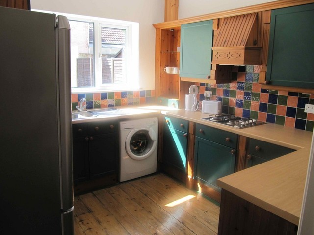  Image of 4 bedroom Terraced house to rent in Francis Avenue Southsea PO4 at Southsea Southsea, PO4 0AH