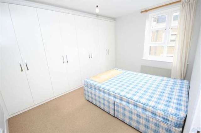  Image of 2 bedroom Flat to rent in Fuller Close London E2 at London, E2 6DX