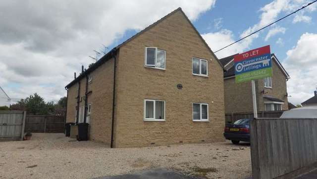  Image of 1 bedroom Flat to rent in Bowling Green Road Cirencester GL7 at Bowling Green Road  Cirencester, GL7 2HD