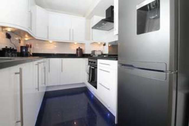  Image of 3 bedroom Detached house for sale in Hilldown Road Hemel Hempstead HP1 at Hilldown Road Gadebridge Hemel Hempstead, HP1 3JD