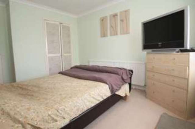  Image of 3 bedroom Detached house for sale in Hilldown Road Hemel Hempstead HP1 at Hilldown Road Gadebridge Hemel Hempstead, HP1 3JD